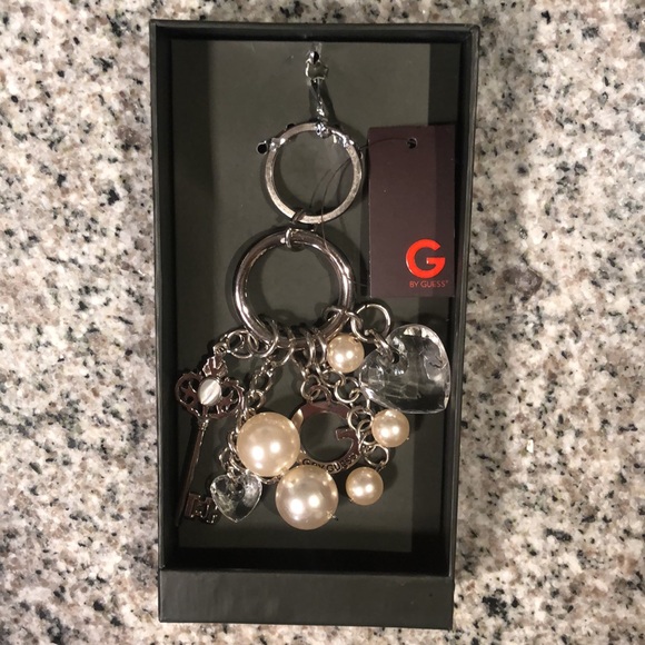 NWT G By Guess Silver Tone Key Chain - Picture 13 of 14
